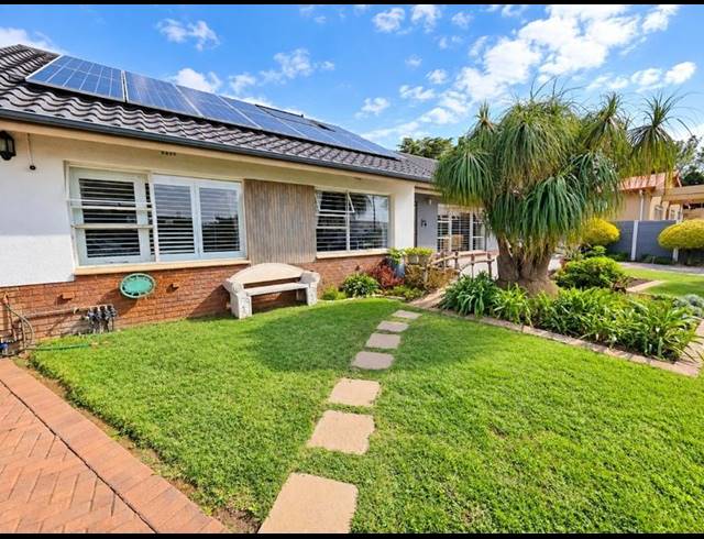 2 BEDROOM HOUSE FOR SALE IN RACEVIEW